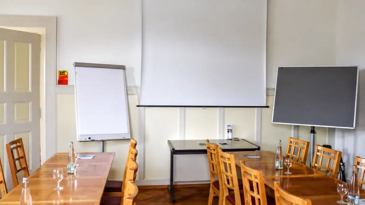 seminare-berna-hotel-bahnhof-schuepfen-